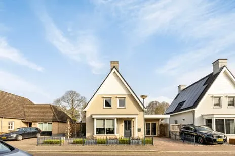 Vrijstaande woning te koop: Jasmijn 10, Geffen Geffen