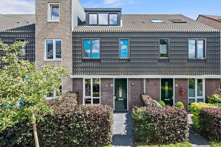 Tussenwoning te koop: Jasmijn 70, Sion Rijswijk
