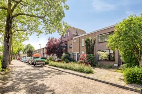 Tussenwoning te koop: Jasmijnstraat 11, Braken-West Drunen