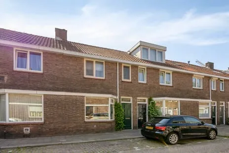 Tussenwoning te koop: Jasmijnstraat 11, Loven Zuid Tilburg