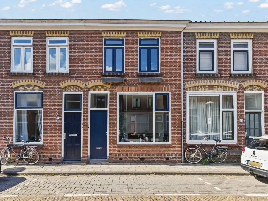 Tussenwoning te koop: Jasmijnstraat 25, Utrecht