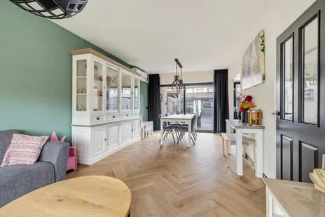 Tussenwoning te koop: Jasmijnstraat 26, Tuinzigt Breda