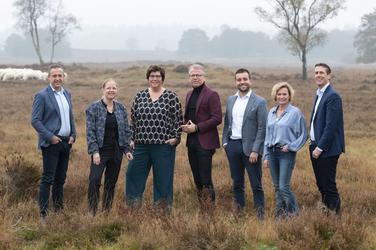 Tussenwoning te koop: Jasmijnweg 12, Ermelo
