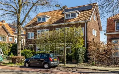 Twee-onder-één-kap te koop: Javalaan 68, Oude Dorp, Indische buurt en omgeving Heemstede