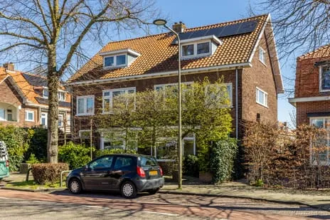 Twee-onder-één-kap te koop: Javalaan 68, Oude Dorp, Indische buurt en omgeving Heemstede