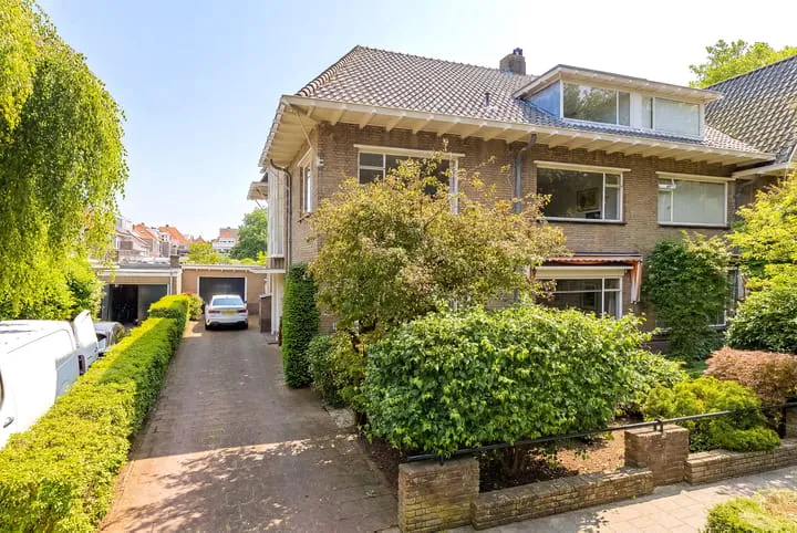 Semi-detached for sale: Javastraat 4, Burgemeester Visserpark Alphen Aan Den Rijn