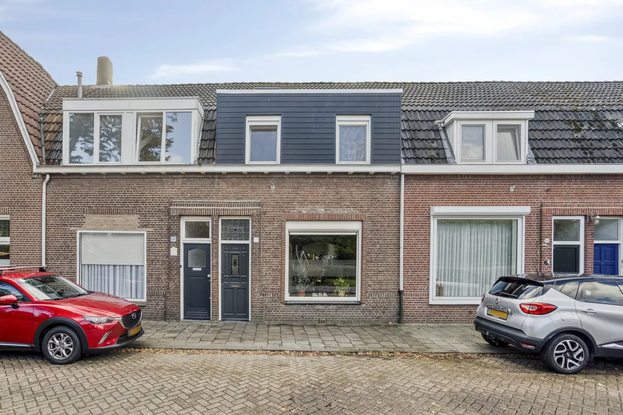 Tussenwoning te koop: Javastraat 40, Tilburg