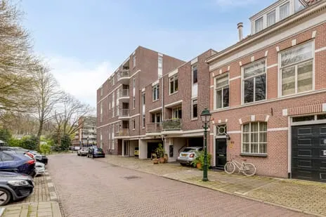 Appartement te huur: Javastraat 91B, 'S-Gravenhage
