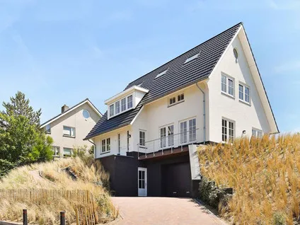 Huurwoning: Javaweg 1 in Noordwijk - €8.500 per maand - 330m²