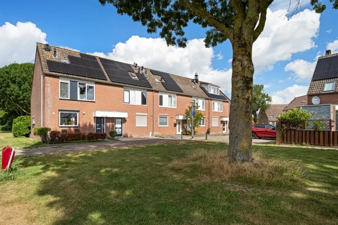 Hoekwoning te koop: Jean-Paul Sartre-erf 70, Dordrecht