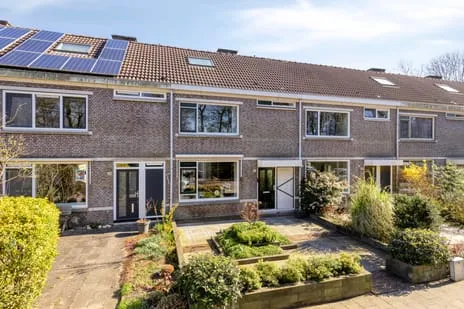Tussenwoning te koop: Jean Monnetstraat 332, Heemskerk