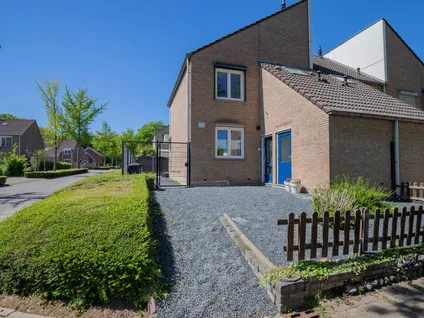 Hoekwoning te koop: Jekerstraat 1, Lindenheuvel Geleen