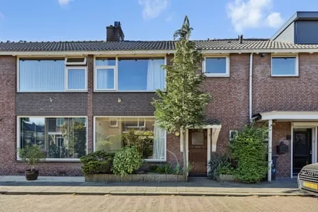 Tussenwoning te koop: Jekerstraat 11, Aawijk Zuid 'S-Hertogenbosch