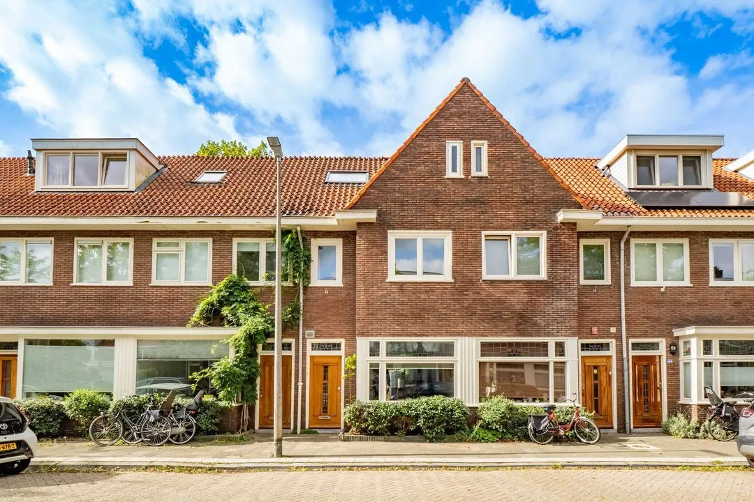 Tussenwoning te koop: Jekerstraat 40, Utrecht