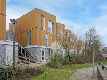 Tussenwoning te koop: Jelena Bonnerpad 11, Hoge Mors Leiden