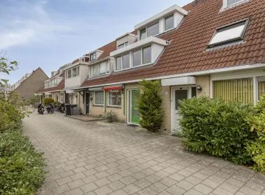 Tussenwoning te koop: Jelle Posthumapad 62, Amsterdam