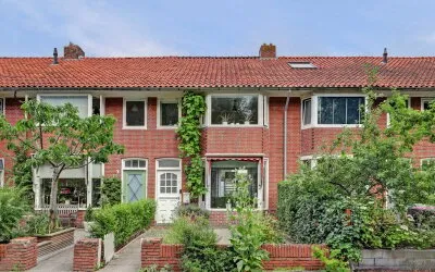 Tussenwoning te koop: Jeroen Boschstraat 10, Jan van Scorelbuurt Leeuwarden