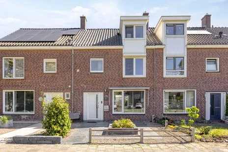 Tussenwoning te koop: Jeroen Boschstraat 26, Bloemvelden Helmond