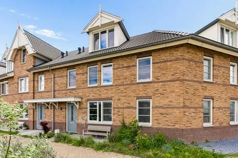Tussenwoning te koop: Jesse Owensstraat 4, Olympiakwartier West (brt) Almere
