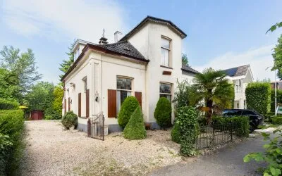 Twee-onder-één-kap te koop: Jhr. Mr. G.W. Molleruslaan 3, De Parken Apeldoorn