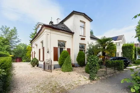 Twee-onder-één-kap te koop: Jhr. Mr. G.W. Molleruslaan 3, De Parken Apeldoorn