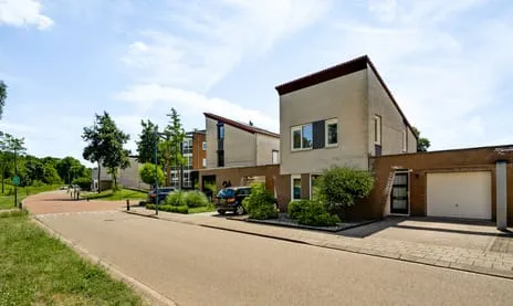 Tussenwoning te koop: Jo Calsstraat 22, Herten Herten