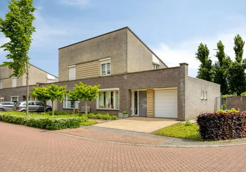 Corner house for sale: Jo Calsstraat 37, Herten Herten
