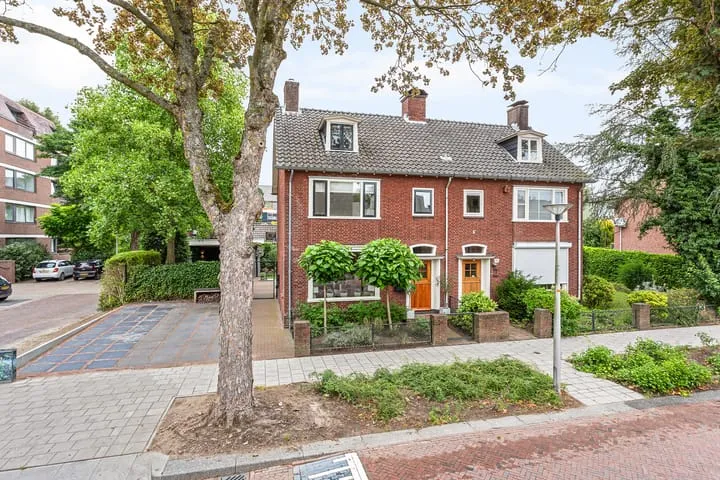 Twee-onder-één-kap te koop: Joan Coststraat 42, Boddenkamp Enschede