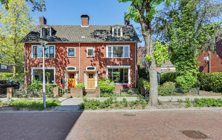 Twee-onder-één-kap te koop: Joan Coststraat 40, Boddenkamp Enschede
