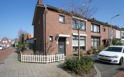 Hoekwoning te koop: Joannes Knaepenstraat 1, Keent Weert