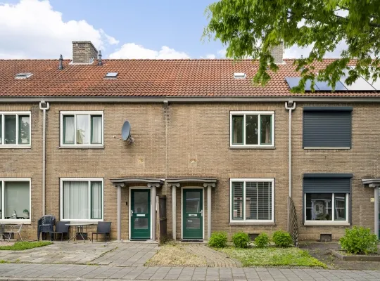 Tussenwoning te koop: Joannesstraat 6, Oud-Geleen en Haesselderveld Geleen