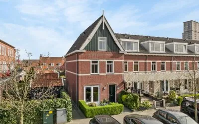 Hoekwoning te koop: Job van der Zeelaan 3, Burgemeesterswijk Maassluis