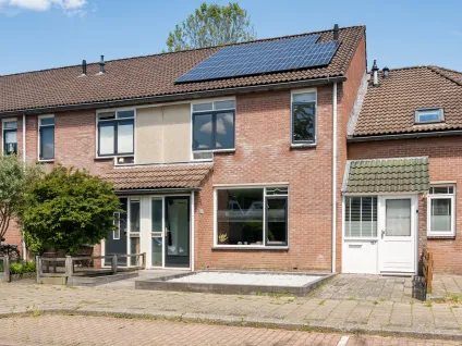 Terraced house for sale: Johan Buziaustraat 105, Molendijkhoek Hengelo
