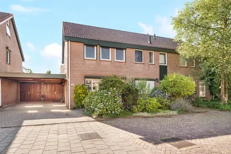 Tussenwoning te koop: Johan Buziaustraat 179, Molendijkhoek Hengelo