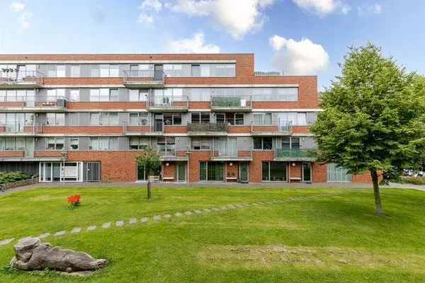 Appartement te koop: Johan de Wittstraat 131, Babberspolder Oost Vlaardingen