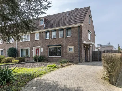Hoekwoning te koop: Johan-Frisostraat 2, Kerkeveld Brunssum