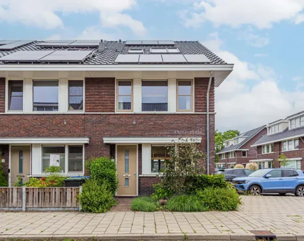Hoekwoning te koop: Johan Grauwertlaan 2, Reizende man Maarssen