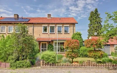 Hoekwoning te koop: Johan van Oldenbarneveltlaan 2, Lochem-Oost Lochem