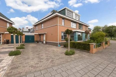 Tussenwoning te koop: Johan Wagenaarlaan 17, Componistenbuurt Maassluis