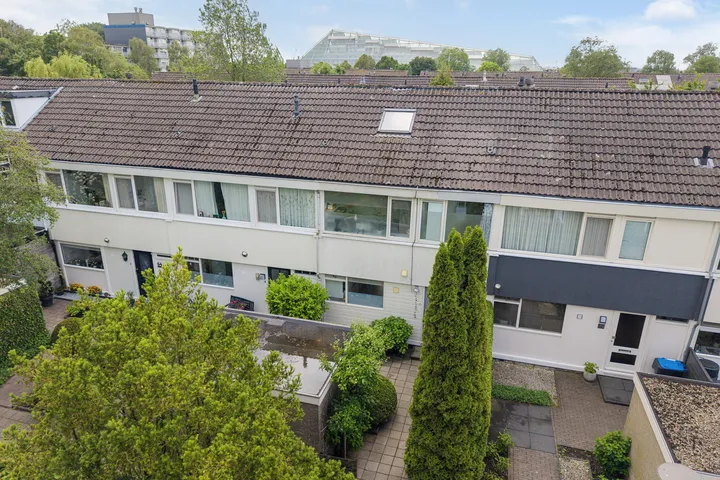Terraced house for sale: JOHAN WINKLERWEI 60, Westeinde Leeuwarden