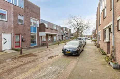Tussenwoning te koop: Johan Huizingastraat 41, Houtwijk 'S-Gravenhage