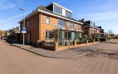 Hoekwoning te koop: Johan Wagenaarlaan 1, Componistenbuurt Maassluis