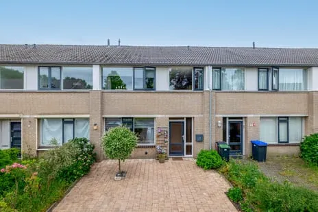 Tussenwoning te koop: Johann Straussstraat 13, Zanddonk Waalwijk