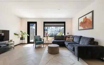Terraced house for sale: Johanna Naber-erf 378, Johanna Naber-erf en omgeving Dordrecht