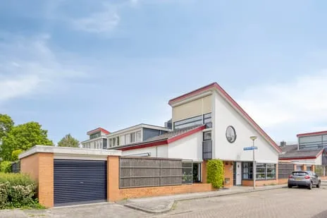 Tussenwoning te koop: Johanna Naberstraat 13, Swormink Deventer