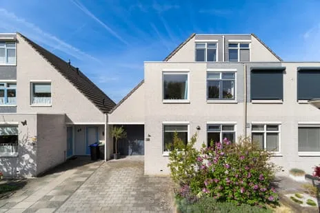 Tussenwoning te koop: Johanna Naber-erf 177, Johanna Naber-erf en omgeving Dordrecht