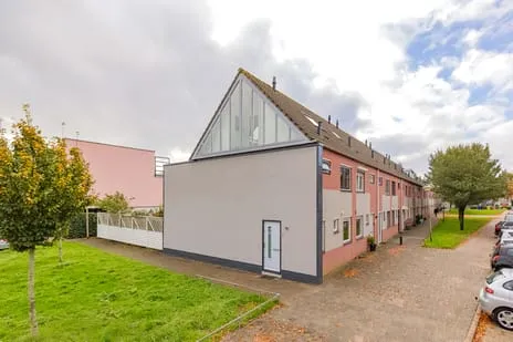 Hoekwoning te koop: Johanna Naberstraat 2, Weidbuurt Velserbroek