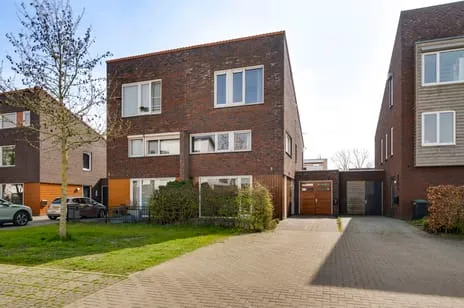 Tussenwoning te koop: Johanna van Heverleestraat 9, Akkers Helmond