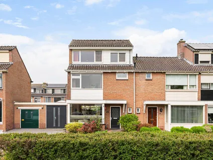 Tussenwoning te koop: Johannes Bosboomstraat 25, Schilderskwartier Woerden