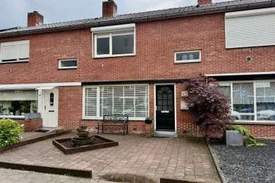 Tussenwoning te koop: Johannes Bosboomstraat 45, Ossenkoppelerhoek West Almelo